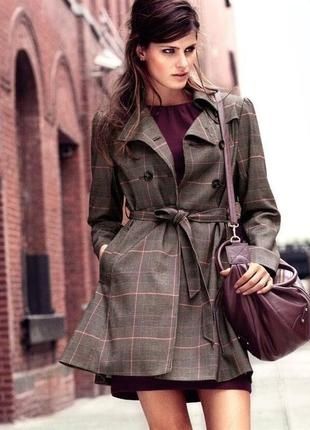 Двубортний фірмовий тренч