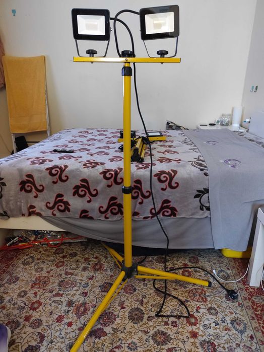 Projetor Exterior Duplo - Construção Civil