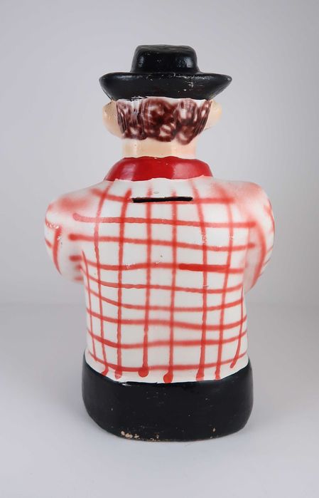 Escultura Zé Povinho em faiança - 31 cm altura