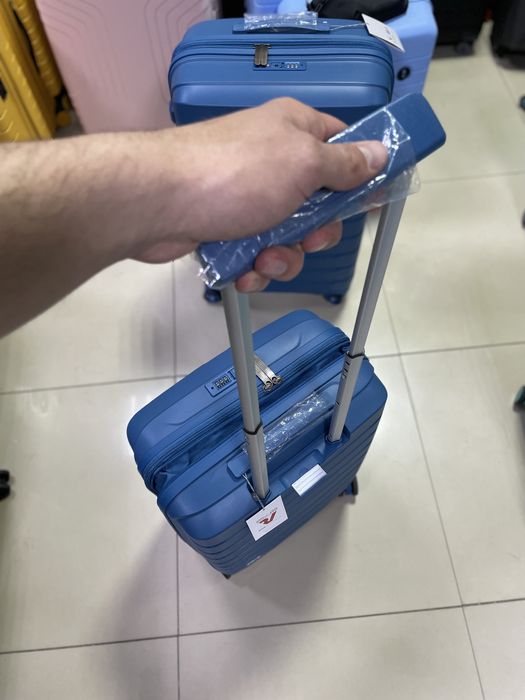 Легка валіза з розширеням Ronacato ( Італія )