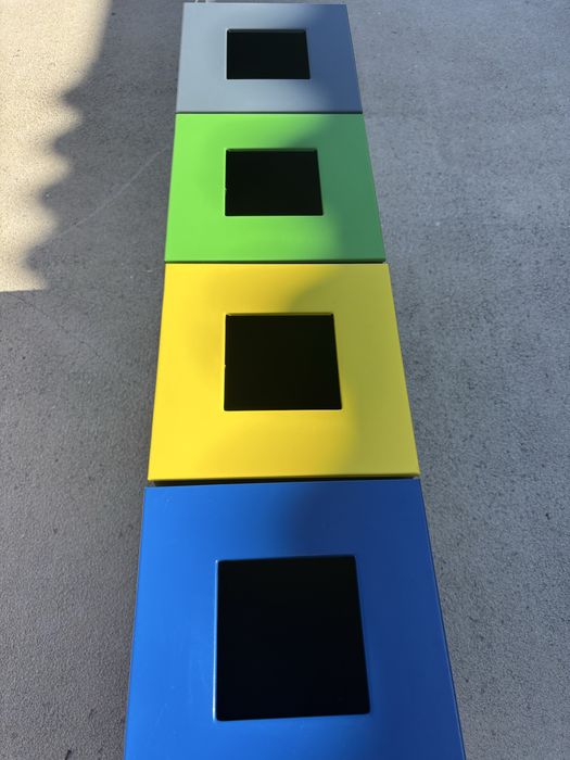 Ecoponto de aço pintado
