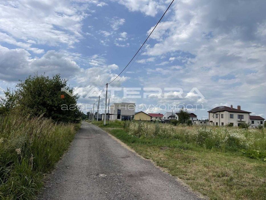 Лишня продаж ділянок 200 соток під забудову