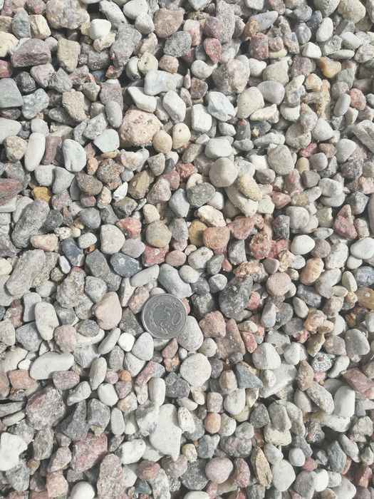 Zwir piasek ziemia kamien