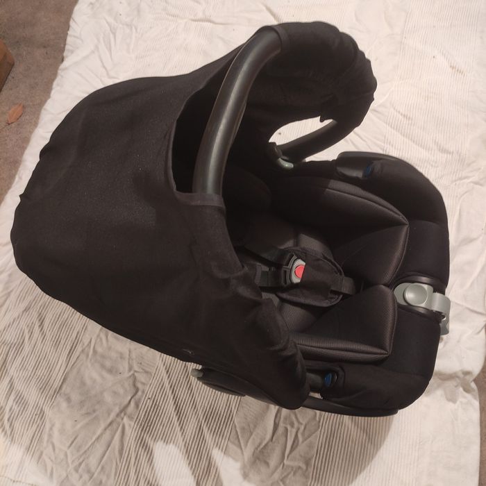 Fotelik samochodowy, nosidełko 0-13 kg Safety 1st