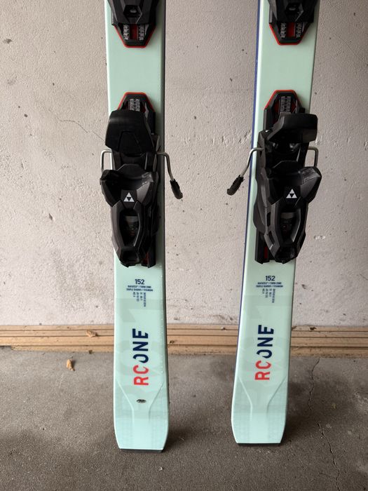 Damskie narty Fischer RC One 152 cm JAK NOWE!