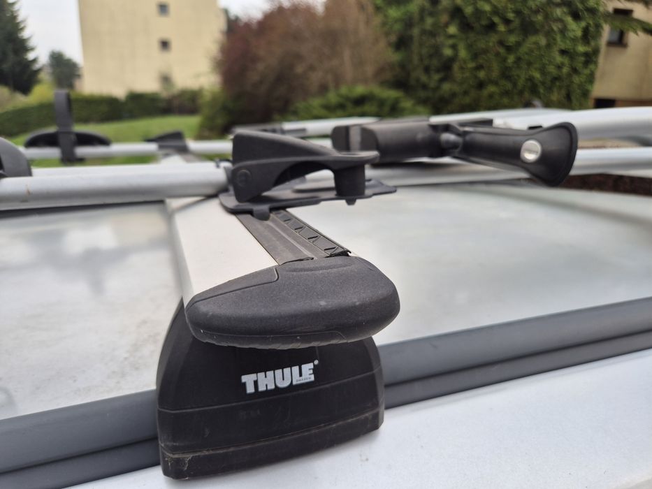 Bagażnik rowerowy Thule 2 x FreeRide 532 + Wingbar Evo +  stopy 753 - Opel Astra H