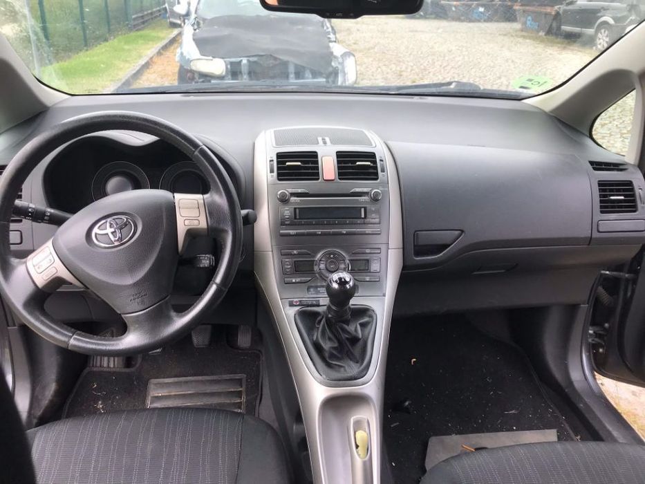 Toyota Auris 1.6 VVT-i 3P 2007 - Para Peças