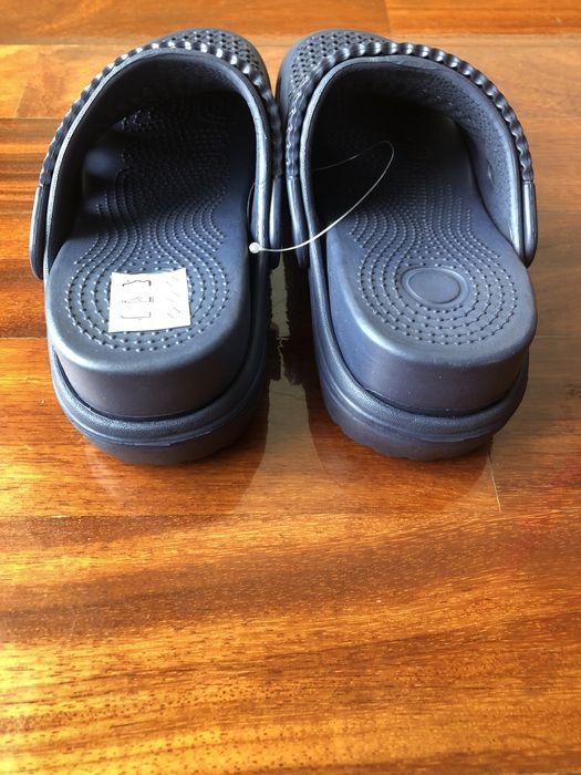 Chinelos (Crocs) 36