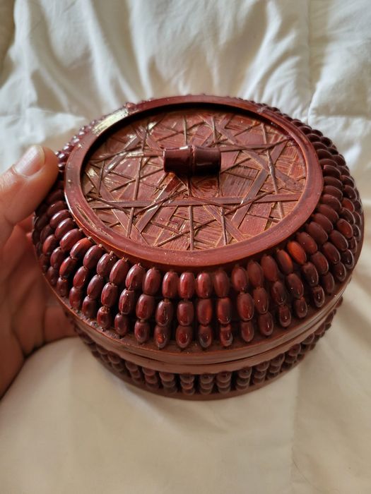 Caixa em banbu feita à mão64751962468738121