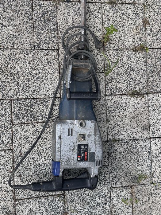 Młot udarowy Bosch 12/50 stan bardzo dobry polecam !
