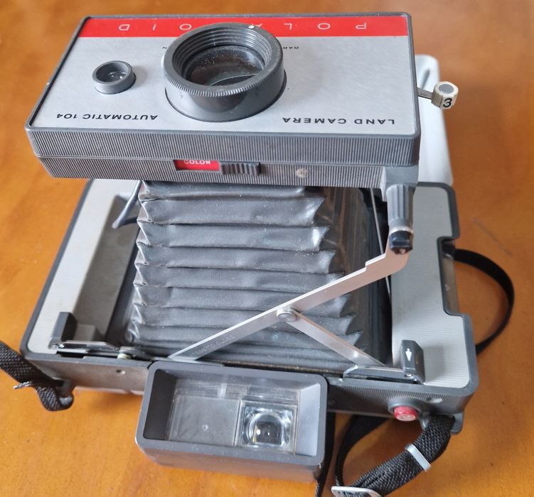 Rara máquina Polaroid 104