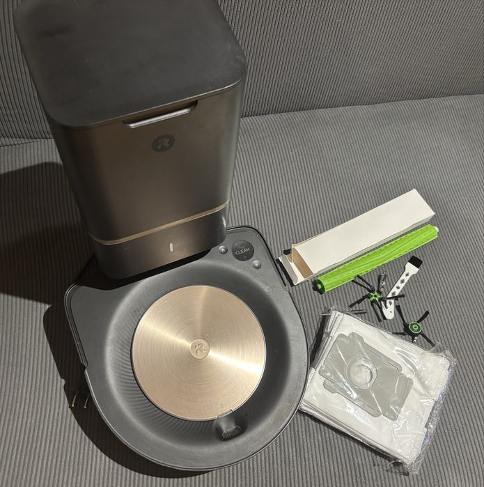 iRobot Roomba S9 + stacja Clean Base - sprawny, wymaga wymiany baterii