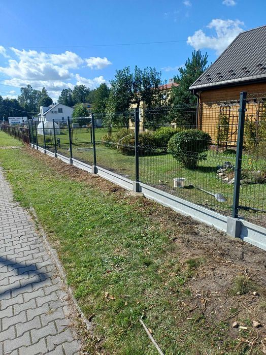 Montaż Ogrodzeń Panelowych i Betonowych
