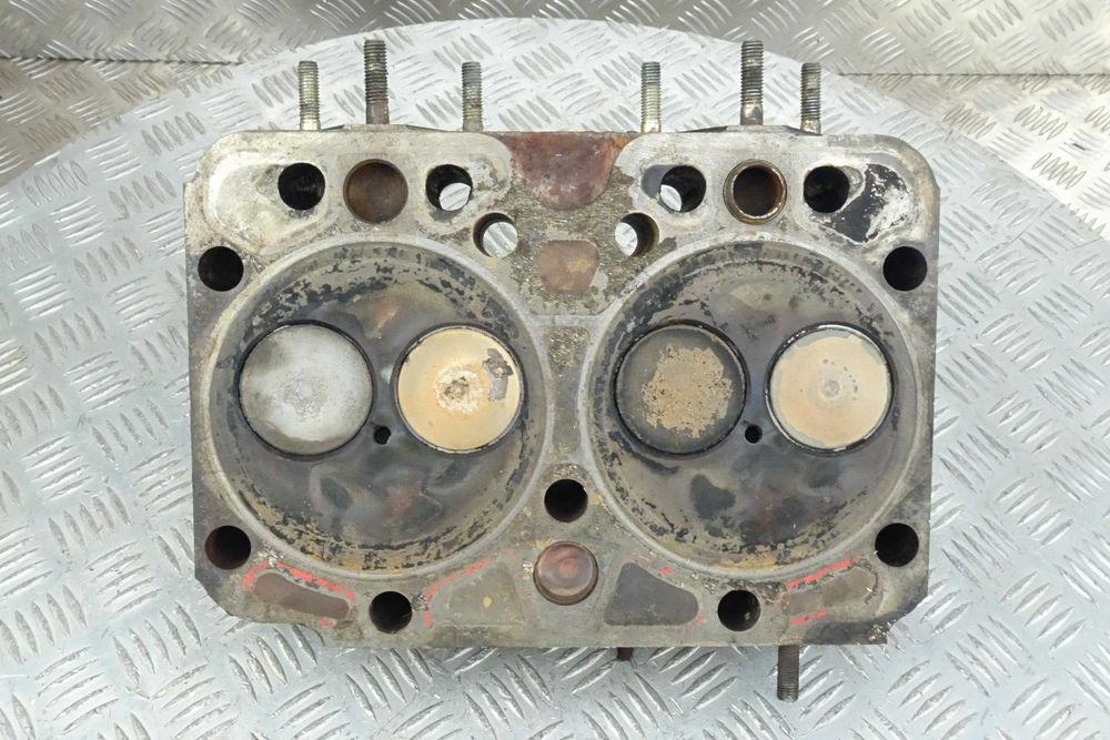 Głowica do silnika Hanomag D964T. Hanomag 70E