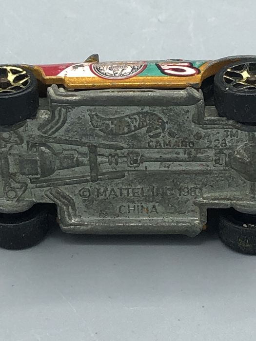 Hot Wheels – metalowy samochodzik Mattel 1988, vintag