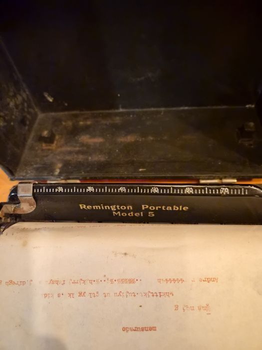 4 máquinas escrever centenárias