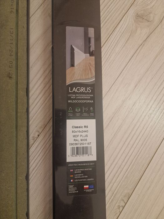 Listwa przypodłogowa Lagrus R5 Plus  czarna