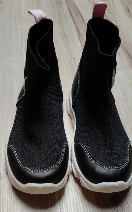 Botki dziewczęce czarne Stitch r. 28