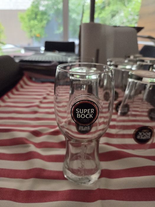 Copos de cerveja oficiais Super Bock Stout