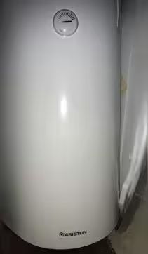 Продам бойлер  арістон SB R80