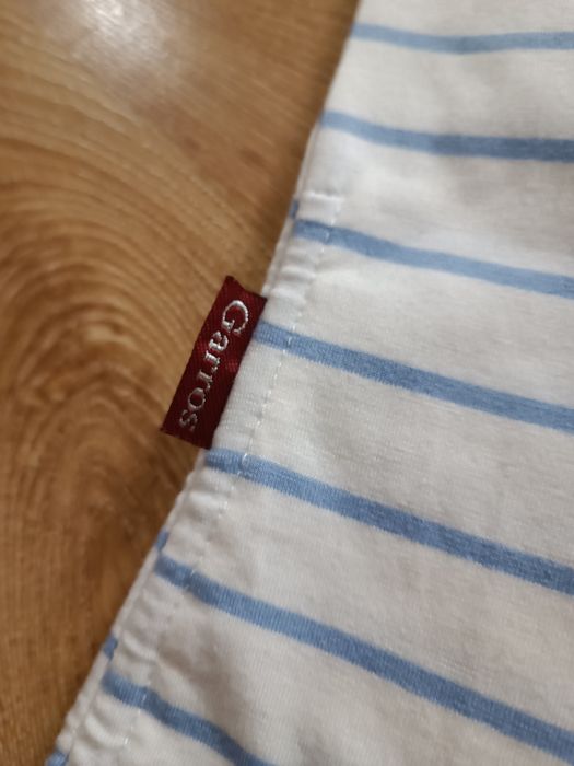 Bluzka w paski dekold V