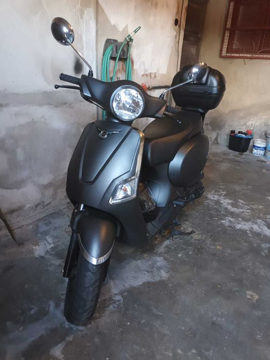 Scooter Zahara 125cc..Praticamente Nova. 1800 euros