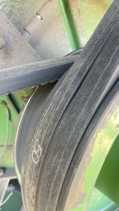 Комбайн John Deere 1065