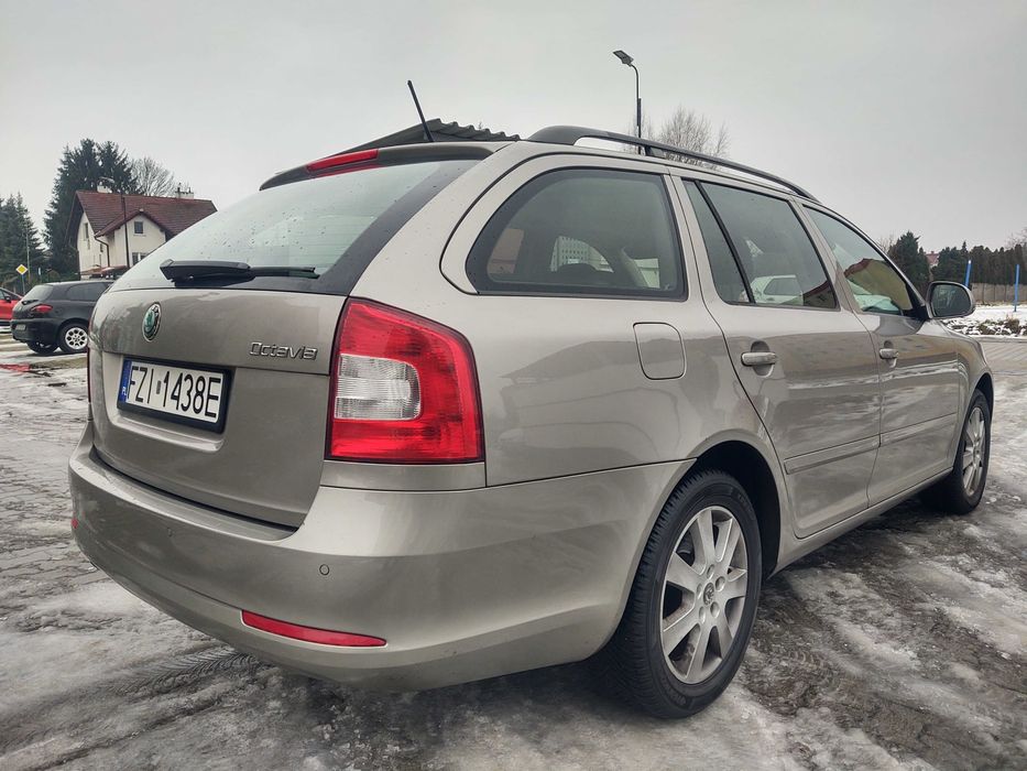 skoda octavia 2011r 1,8 turbo xenon skóra alkantara super stan techn