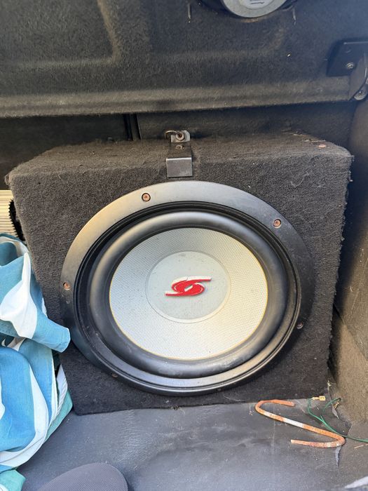 Vendo subwoofer com amplificador