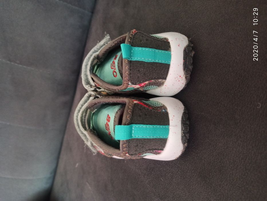 Adidasy Bejo dla dziewczynki