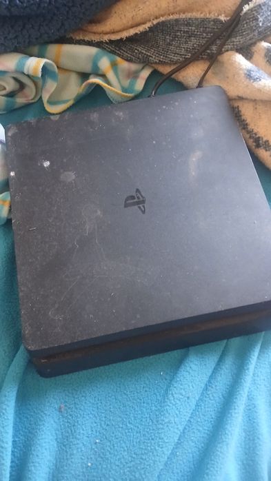 Ps 4 slim 500 gb