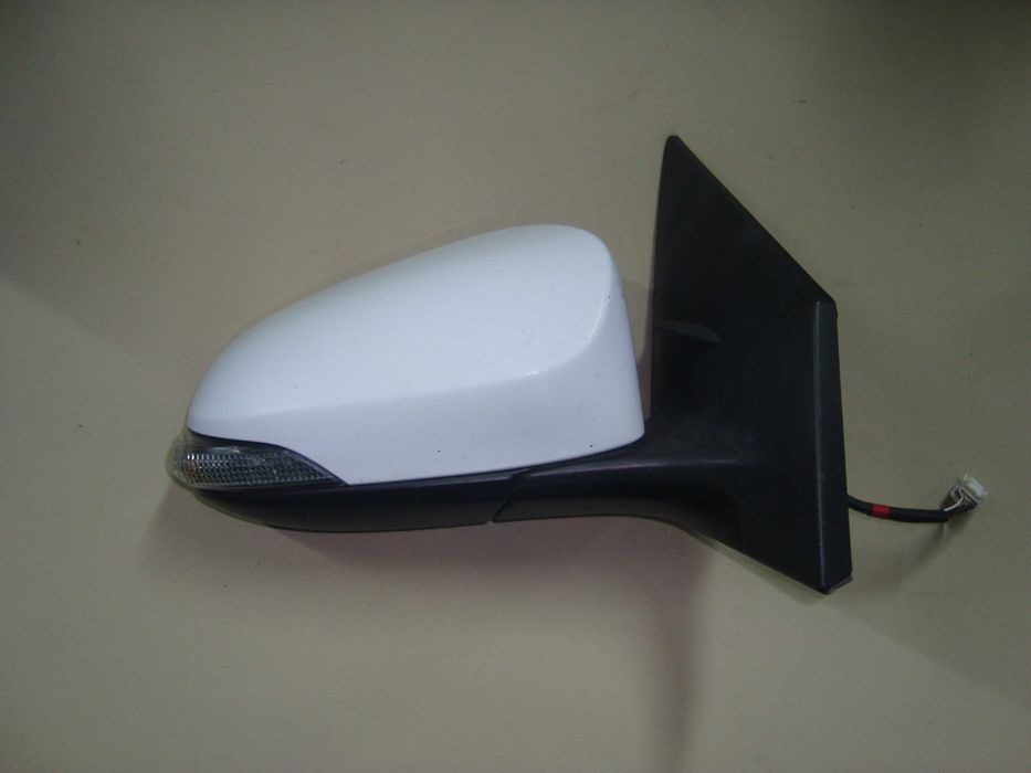 Дзеркало,зеркало оригінальне Toyota Сorolla. Auris E18.Тойота 12-18р.