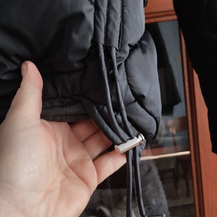 Куртка жіноча з капюшоном