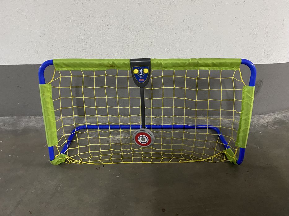 Brinquedo baliza de crianca