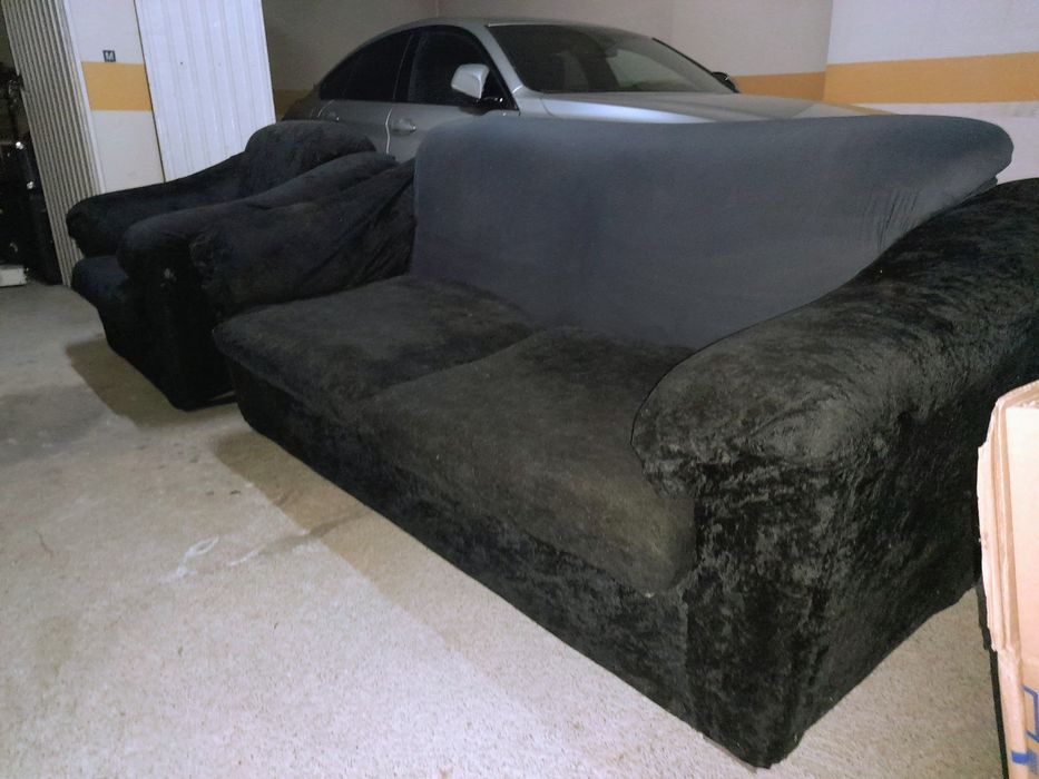 Sofá-Cama 2 Lugares + Poltrona Re-estofado em  Veludo Preto