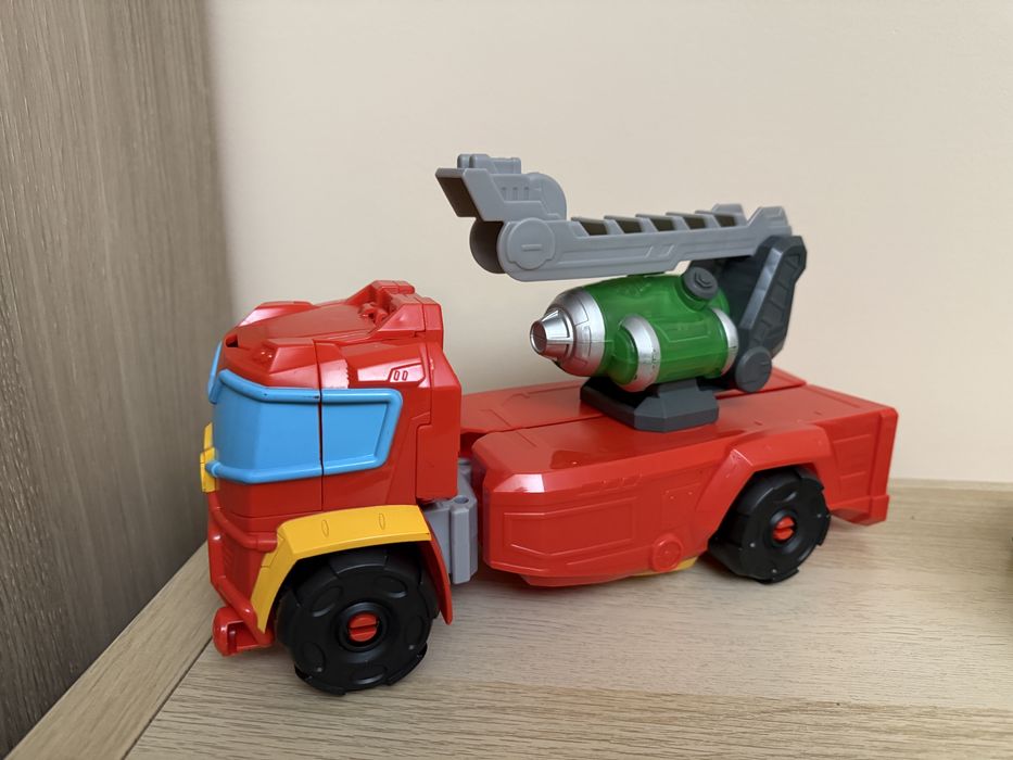 Трансформер Hasbro Transformers