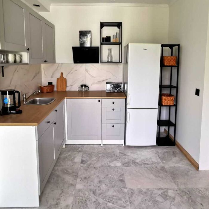 Płytki Marmurowe Royal White bębnowane komplet 0,742 m2 marmury