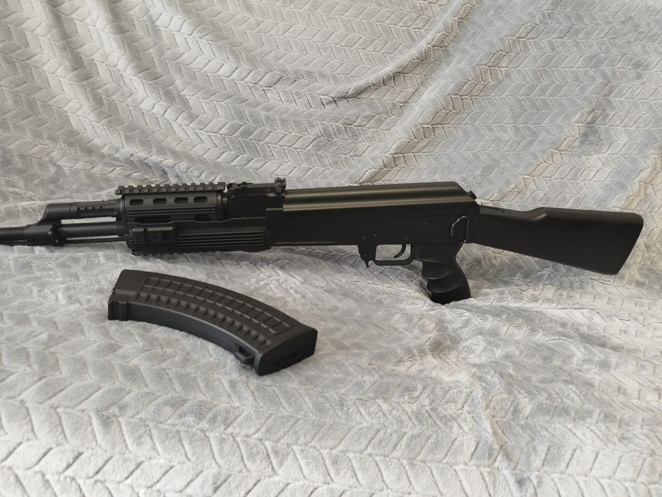 Arma AK-47 completamente Nova elétrica , oferta de saco de 4000 bolinhas