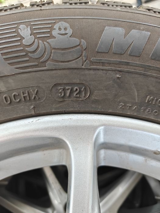 Комплект зимових коліс,, Nissan Renault Toyota Honda Suzuki 205/65 R16 Michelin