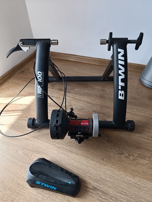 Trenażer B'twin inride 100
