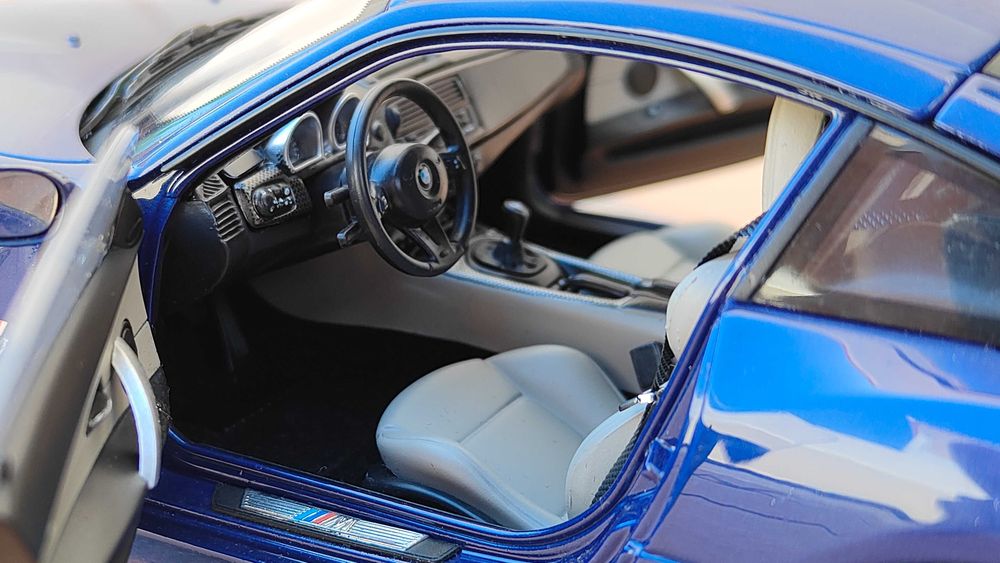 BMW Z4 M Kyosho 1/18