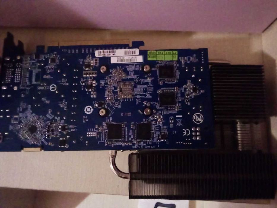 Відеокарта GIGABYTE GV-R677SL-1GD
