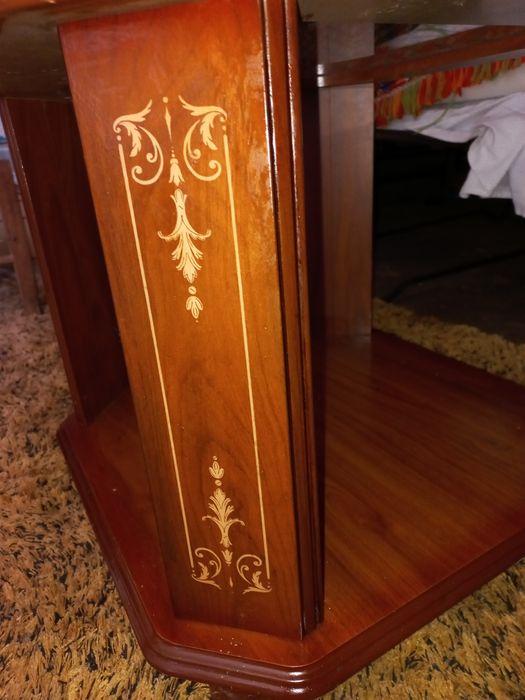 Living Room Side Table64729811332610122