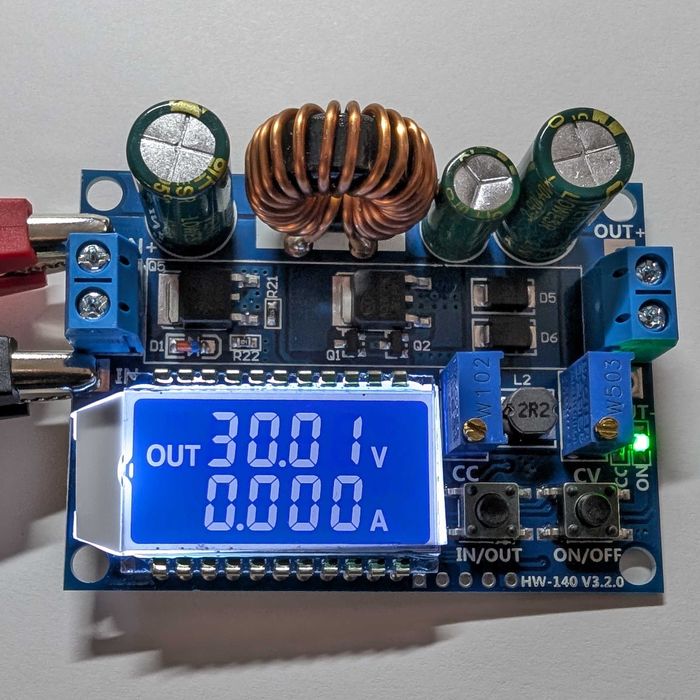 DC-DC контроллер 5.5-30В повышает и понижает, 4А/35Вт, защита от КЗ