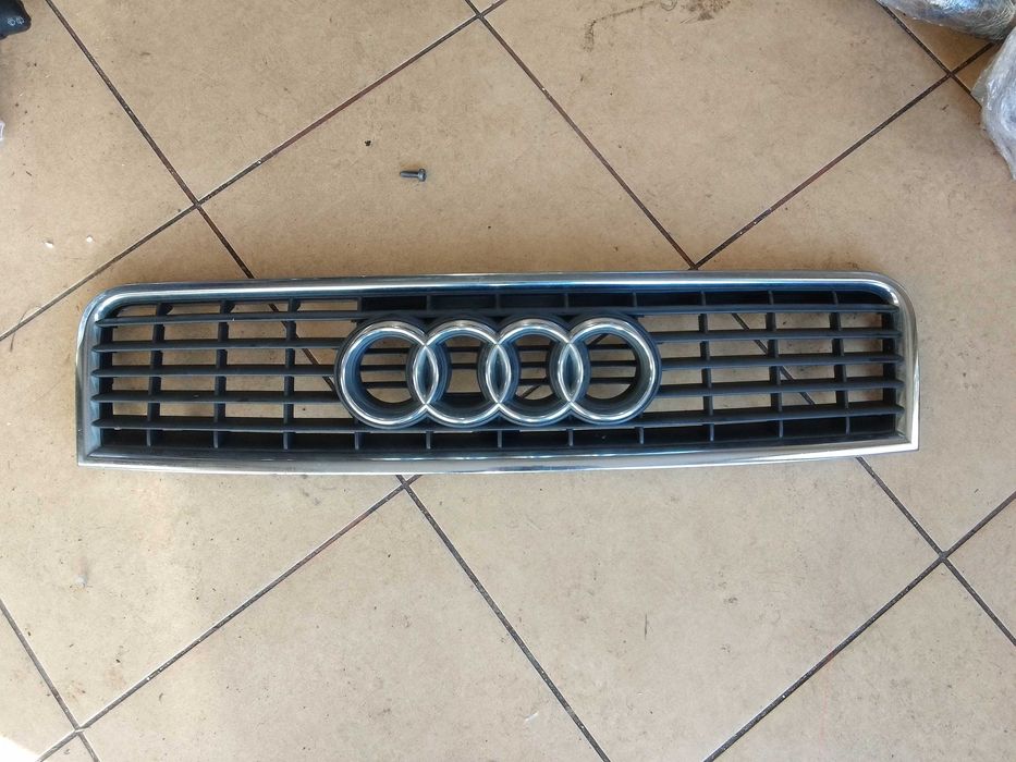 AUDI A4 B6 grill atrapa