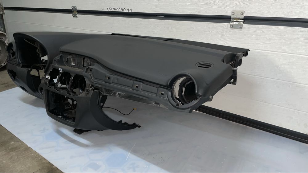 Торпедо панель Mercedes B-class