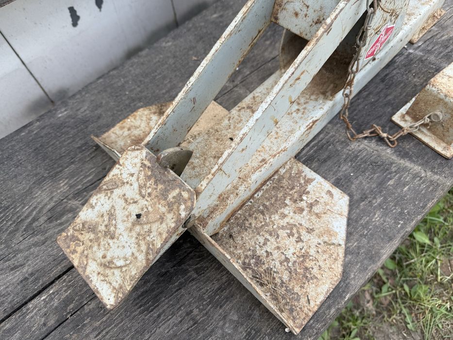 Lewarek podnośnik stojak serwisowy Fortschritt E930, E931 org DDR wysyłka