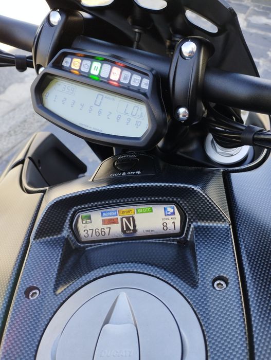 Ducati diavel carbon