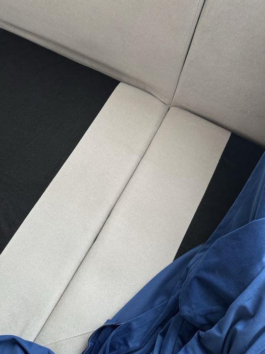 Sofá de canto em veludo (3m x 2m) com capas removíveis + cadeira