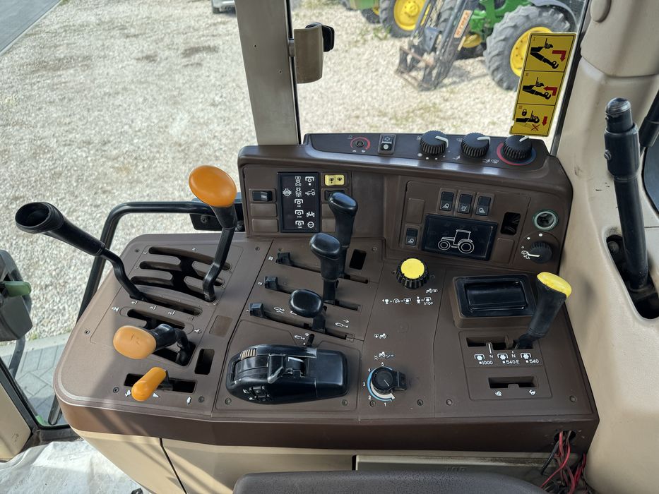 Ciągnik JOHN DEERE 6910 - Oryginalny Sprowadzony